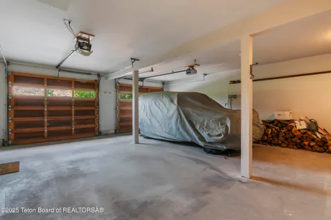 $3,950,000 | 2122 Hidden Ranch Lane, Jackson, WY 83001