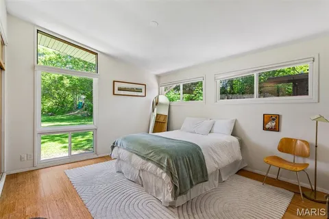 $325,000 | 1410 Fournier Drive, St. Louis, MO 63126