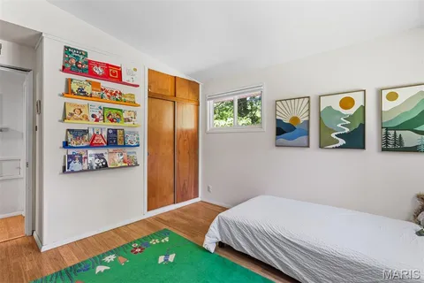 $325,000 | 1410 Fournier Drive, St. Louis, MO 63126