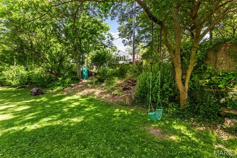 $325,000 | 1410 Fournier Drive, St. Louis, MO 63126