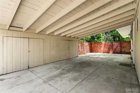 $325,000 | 1410 Fournier Drive, St. Louis, MO 63126