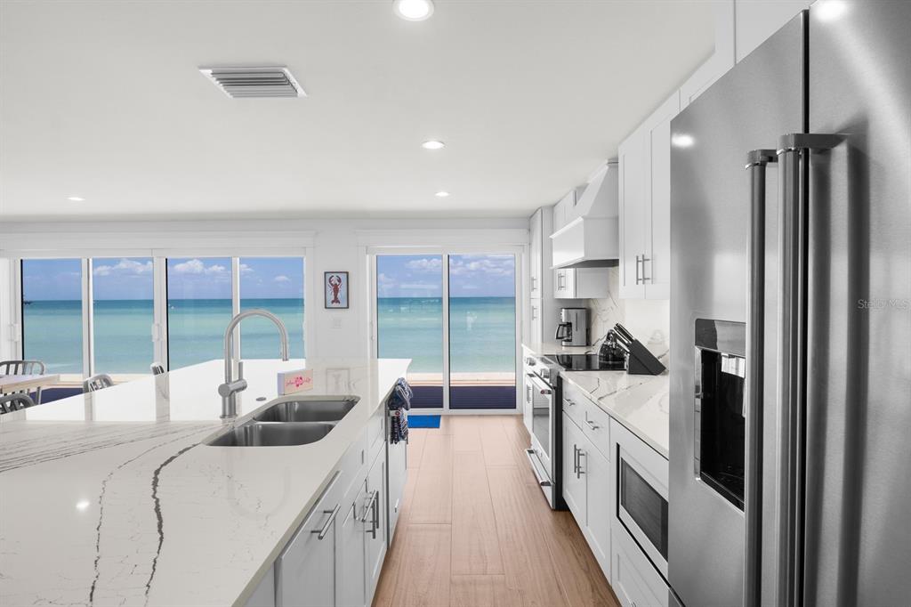 306 South Bay Boulevard Anna Maria, FL 34216 - Photo 19 of 48