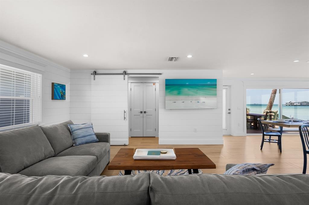 306 South Bay Boulevard Anna Maria, FL 34216 - Photo 10 of 49