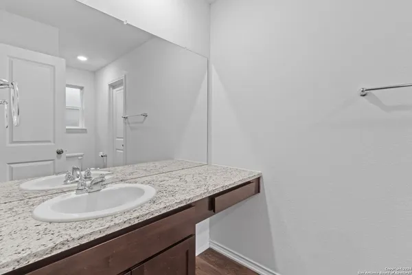 $1,550 | 6718 Legato Curve, San Antonio, TX 78252