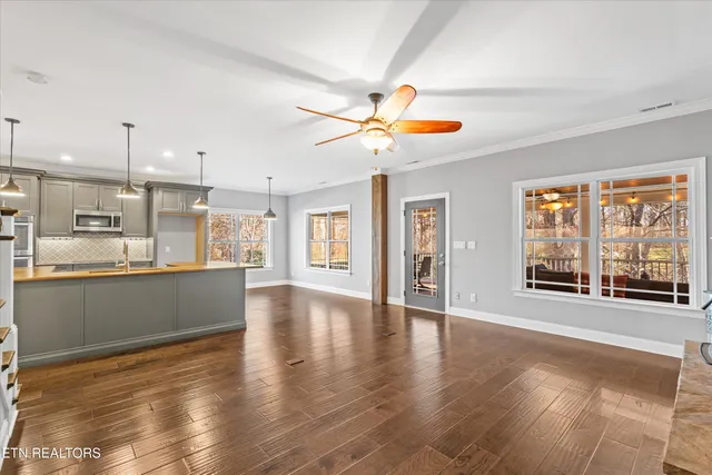 $699,000 | 1059 Houston Springs Road, Greenback, TN 37742