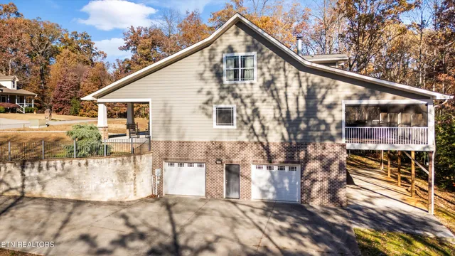 $699,000 | 1059 Houston Springs Road, Greenback, TN 37742