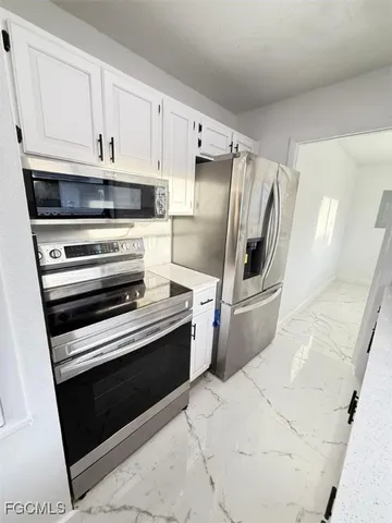 $1,800 | 2005 Mariner Court, LaBelle, FL 33935