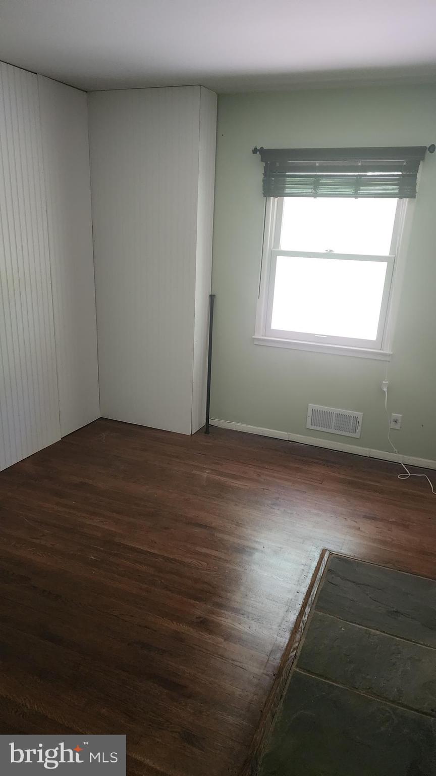 6507 Byron Avenue Springfield, VA 22150 - Photo 7 of 8