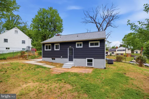 $3,950 | 13206 Staggs Court, Woodbridge, VA 22191