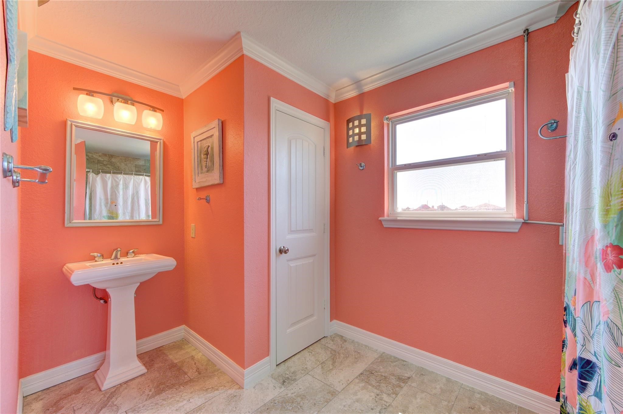3915 Kiva Road Galveston, TX 77554 - Photo 14 of 44