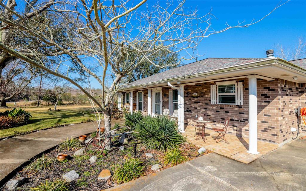 910 Oak Lane Hackberry, LA 70645 - Photo 3 of 40