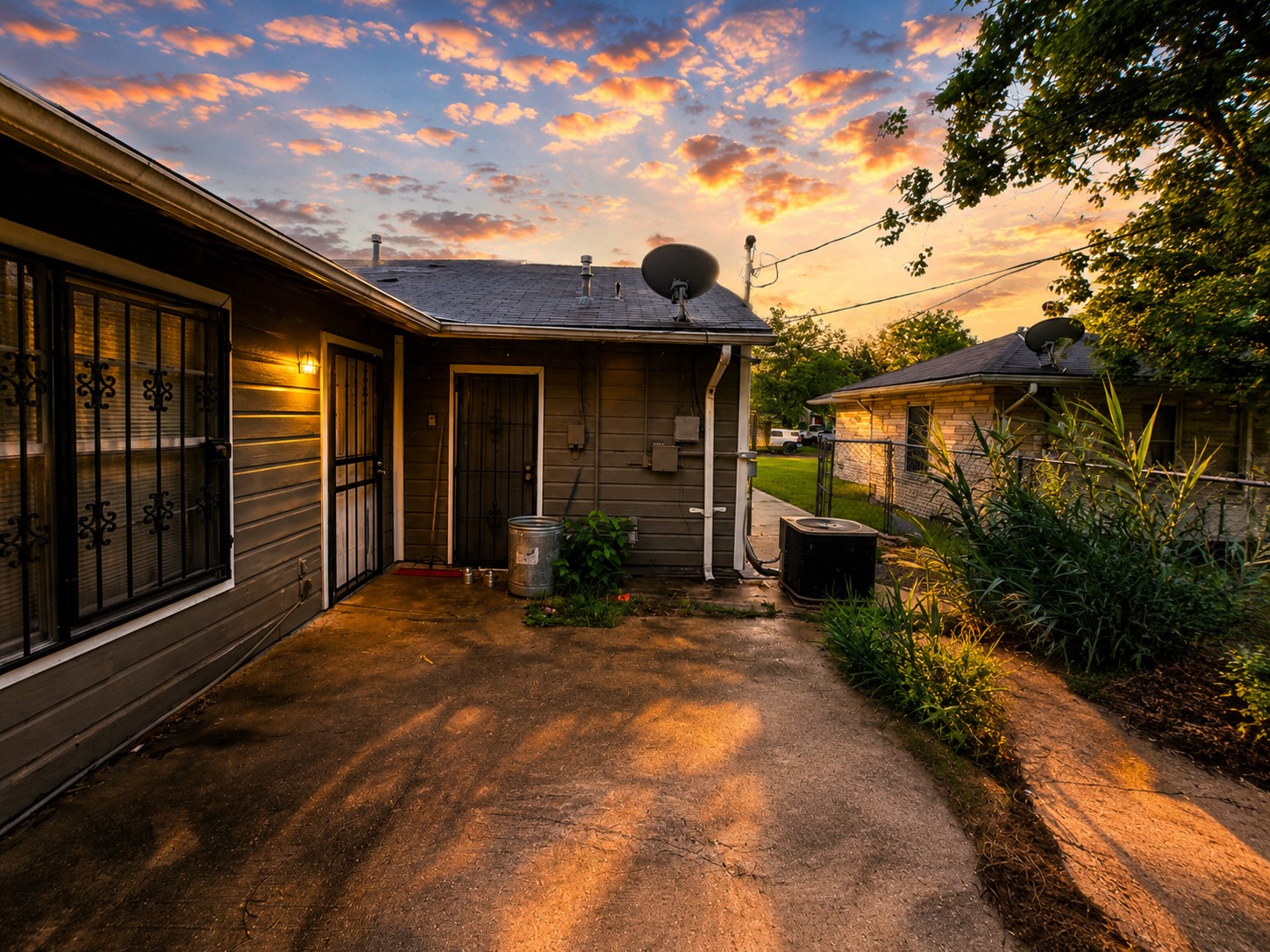 3727 Yosemite Street Houston, TX 77021 - Photo 12 of 15 a front view of a house with a yard