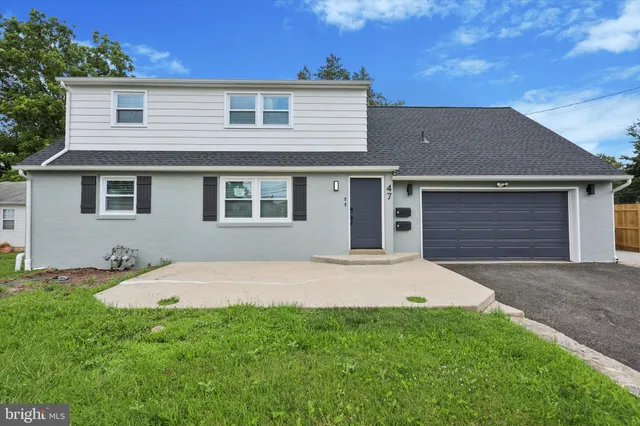 $2,500 | 47 South New Street, Unit 2, Hatboro, PA 19040