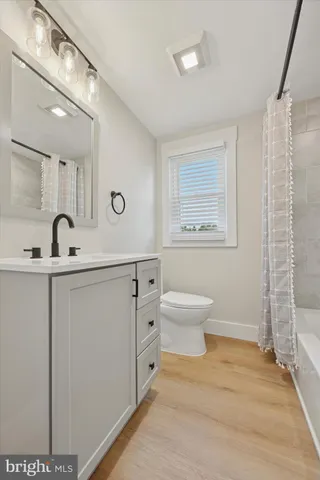 $2,500 | 47 South New Street, Unit 2, Hatboro, PA 19040