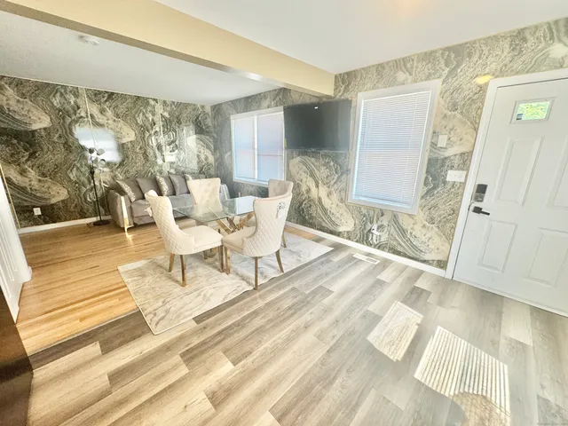 $2,100 | 116 Dunbar Lane, Unit 2, Hamden, CT 06514