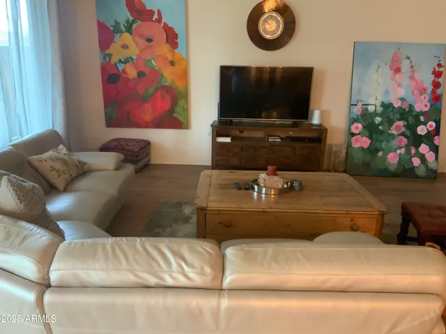 $3,300 | 2114 East Aire Libre Avenue, Phoenix, AZ 85022