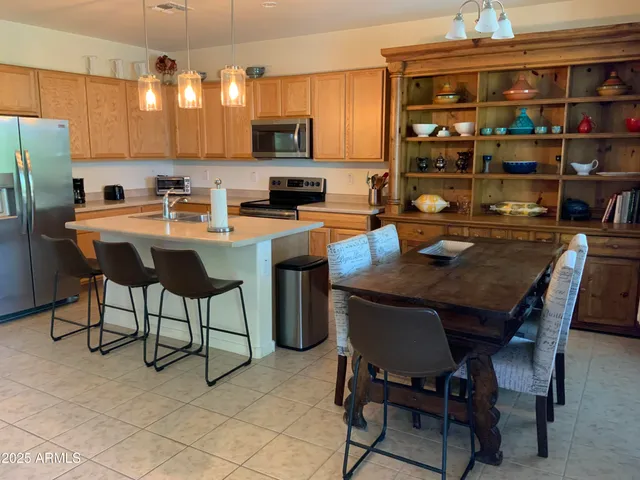 $3,300 | 2114 East Aire Libre Avenue, Phoenix, AZ 85022