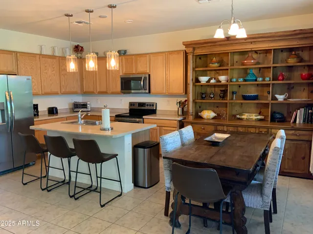 $3,300 | 2114 East Aire Libre Avenue, Phoenix, AZ 85022