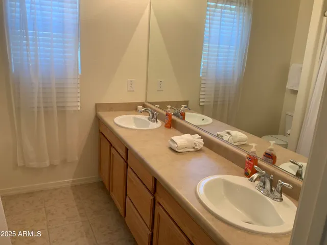 $3,300 | 2114 East Aire Libre Avenue, Phoenix, AZ 85022