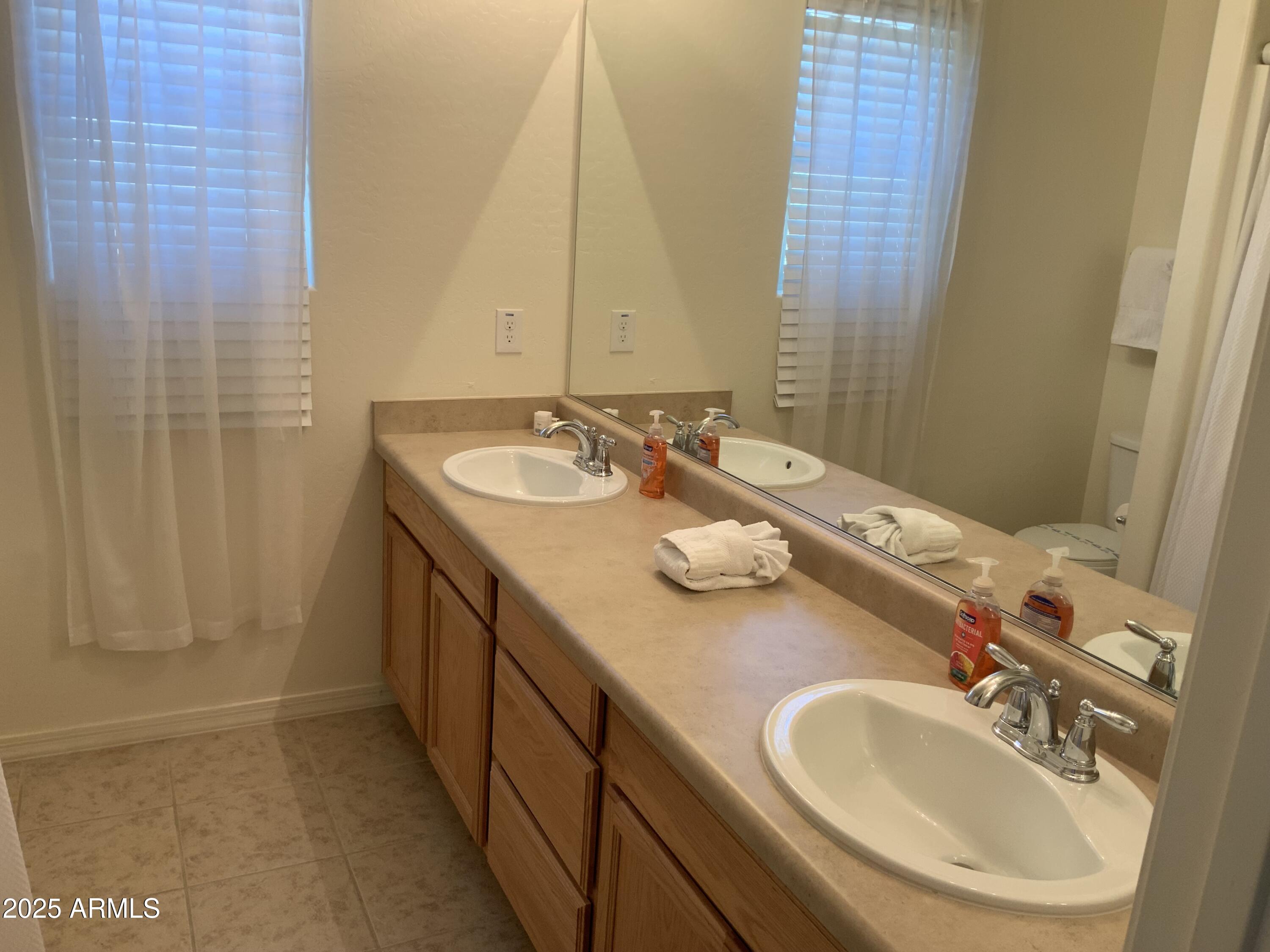 2114 East Aire Libre Avenue Phoenix, AZ 85022 - Photo 45 of 65 IMG_6046