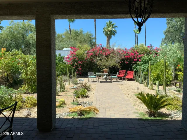 $3,300 | 2114 East Aire Libre Avenue, Phoenix, AZ 85022