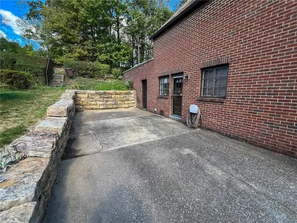 $399,000 | 605 Center Street, Emlenton, PA 16373