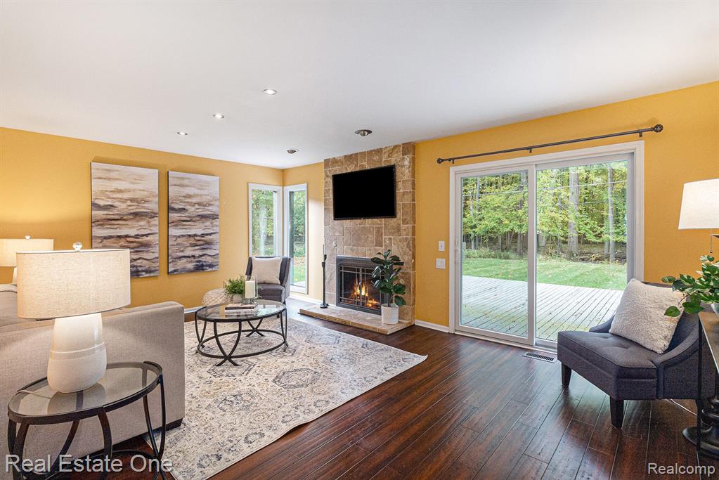 41454 Chattman Street Novi, MI 48375 - Photo 6 of 19
