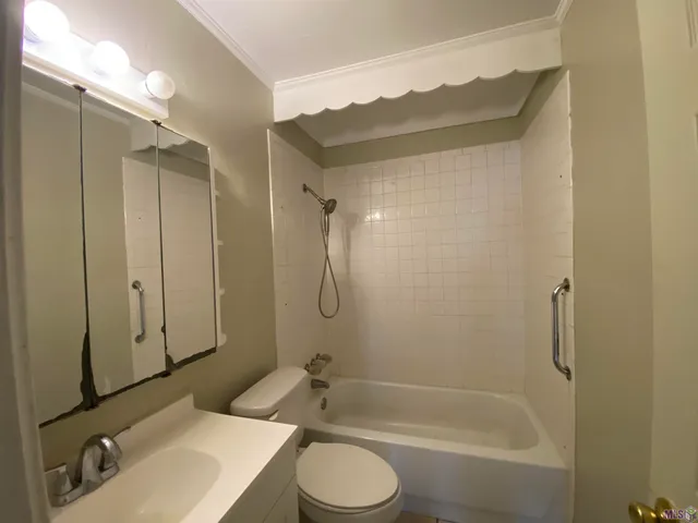 $1,400 | 2460 Eastgate Drive, Baton Rouge, LA 70816