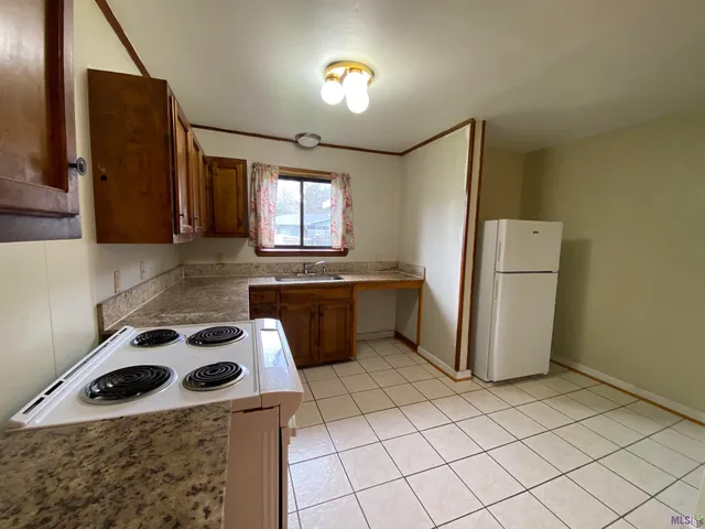 $1,400 | 2460 Eastgate Drive, Baton Rouge, LA 70816