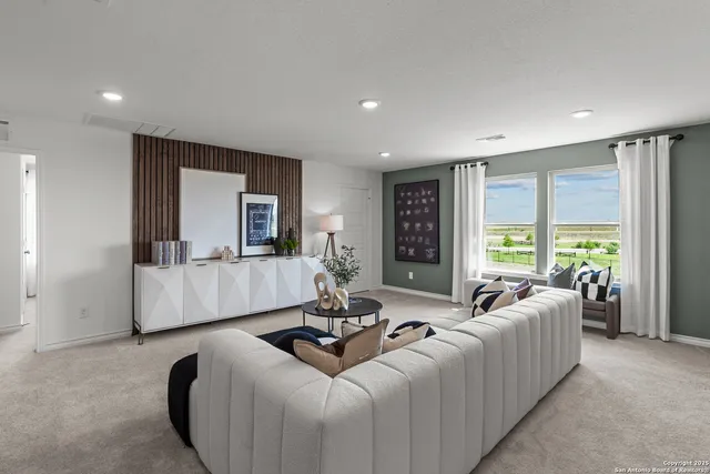 $399,600 | 502 Nightingale Avenue, Marion, TX 78124