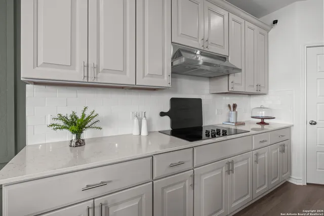 $399,600 | 502 Nightingale Avenue, Marion, TX 78124