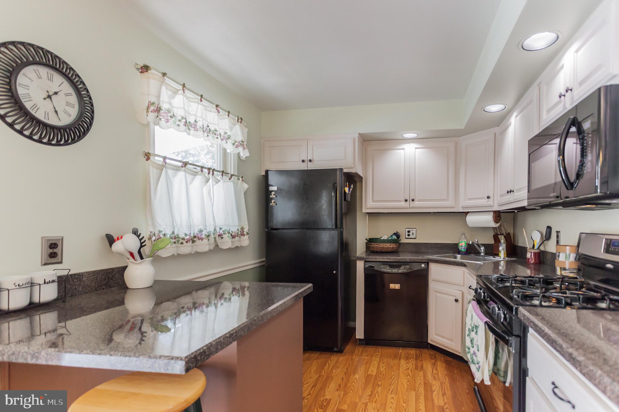 11705 Lanett Road Philadelphia, PA 19154 - Photo 17 of 30 Gallery Image 17