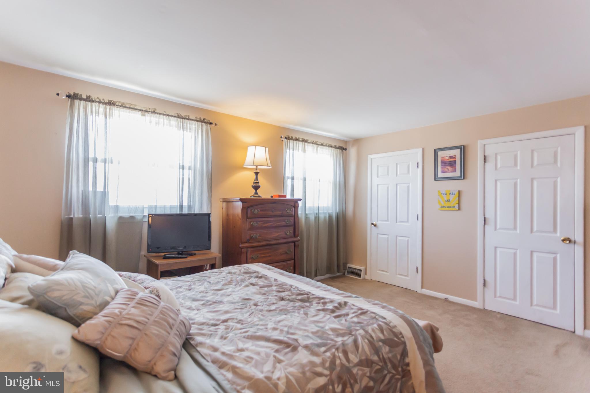 11705 Lanett Road Philadelphia, PA 19154 - Photo 24 of 30 Gallery Image 24