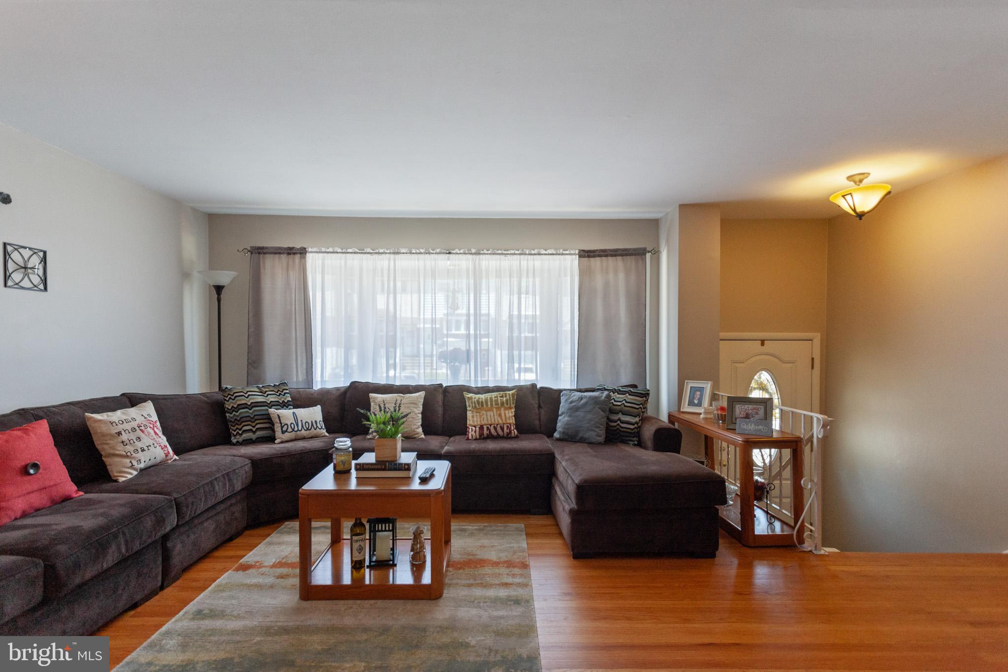 11705 Lanett Road Philadelphia, PA 19154 - Photo 8 of 30 Gallery Image 8