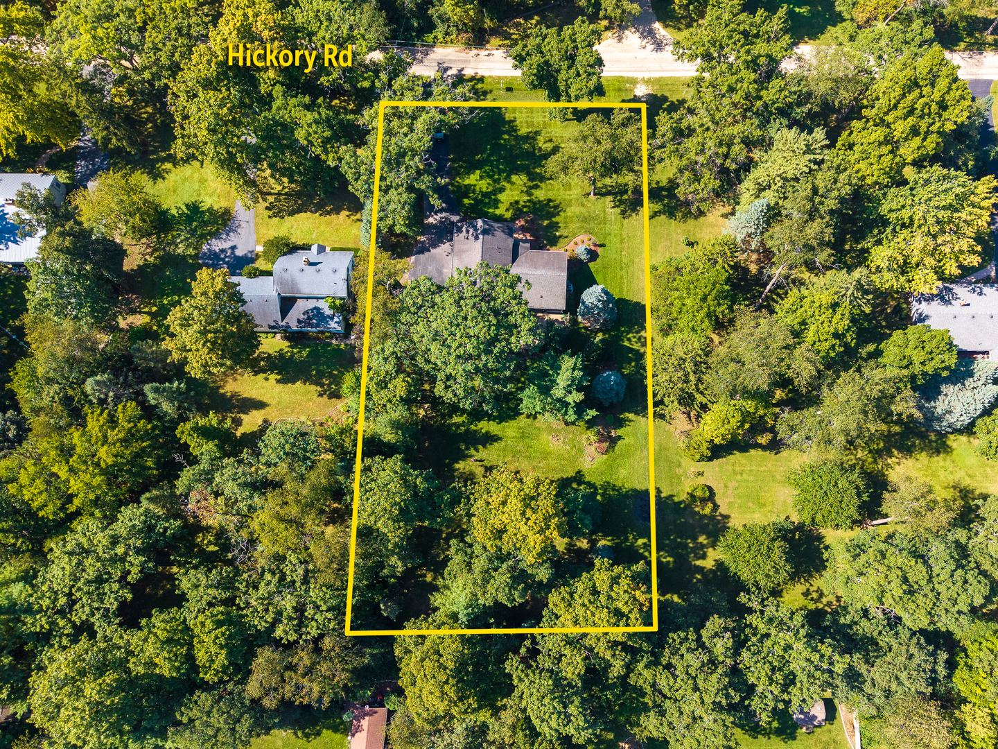 908 Hickory Road Woodstock, IL 60098 - Photo 29 of 33