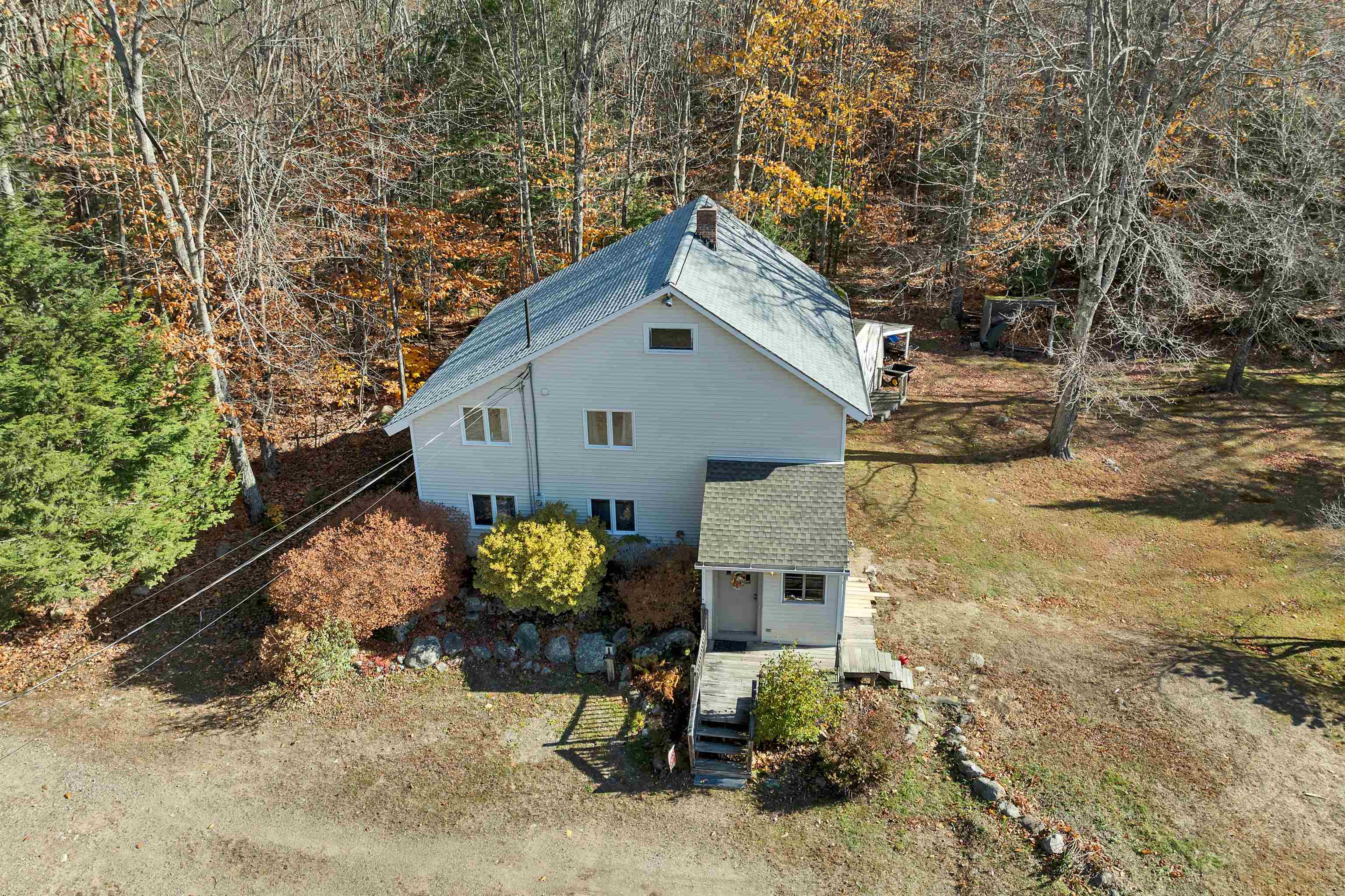87 Middleton Road Wolfeboro, NH 03894 - Photo 5 of 46