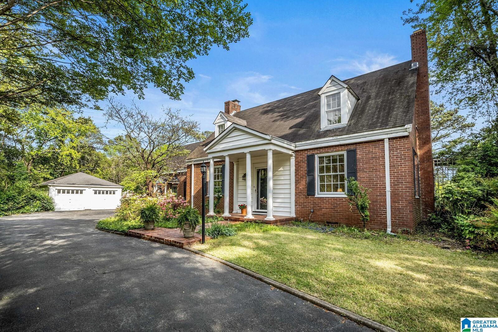 4537 Dolly Ridge Road Birmingham, AL 35243 - Photo 4 of 48