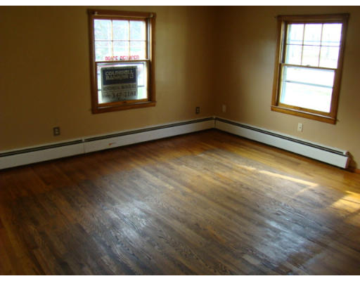 25 Brookfield Road Brimfield, MA 01010 - Photo 6 of 11