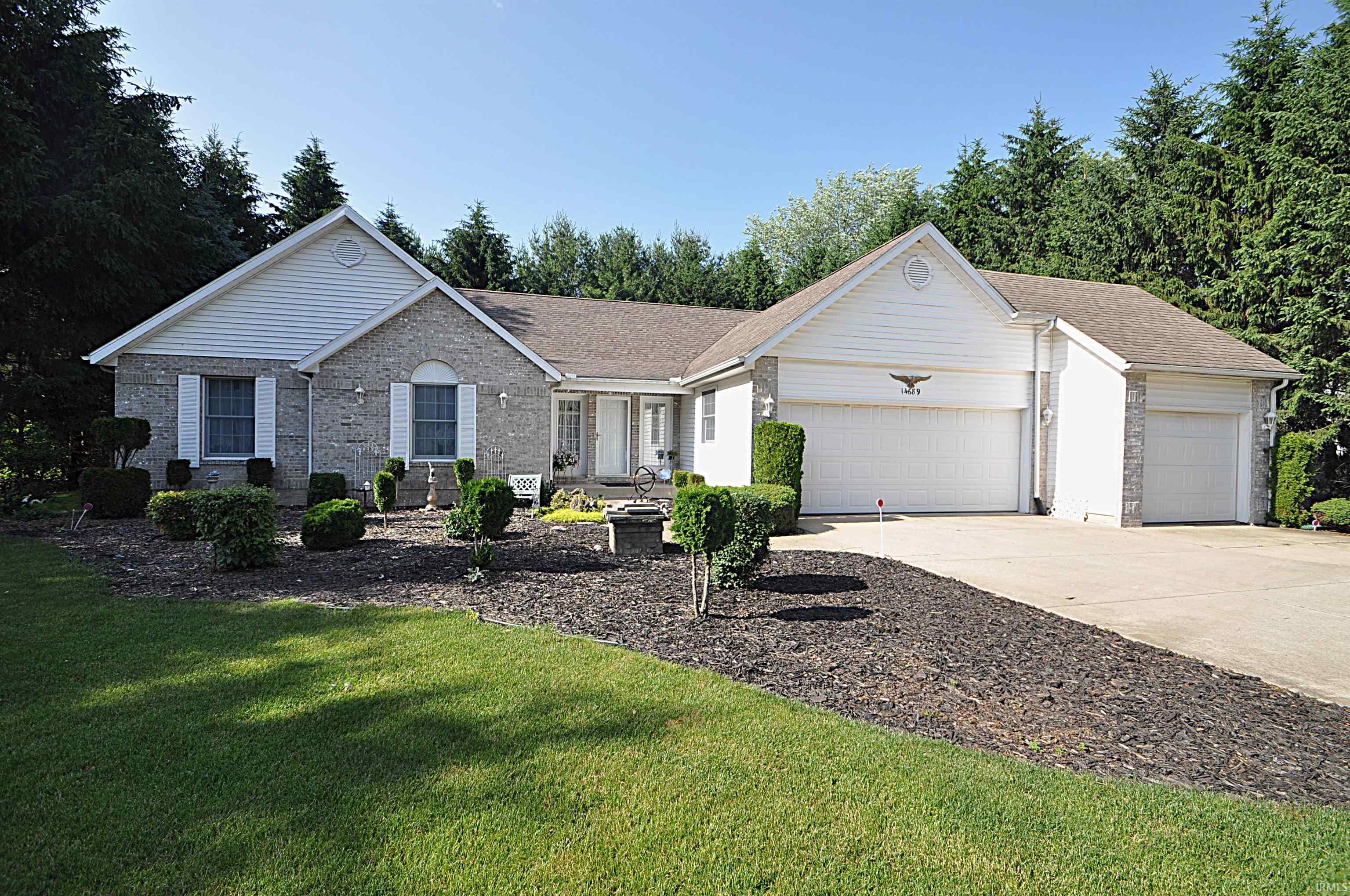 14689 Adams Road Granger, IN 46530 - Photo 4 of 32 Gallery Image 4