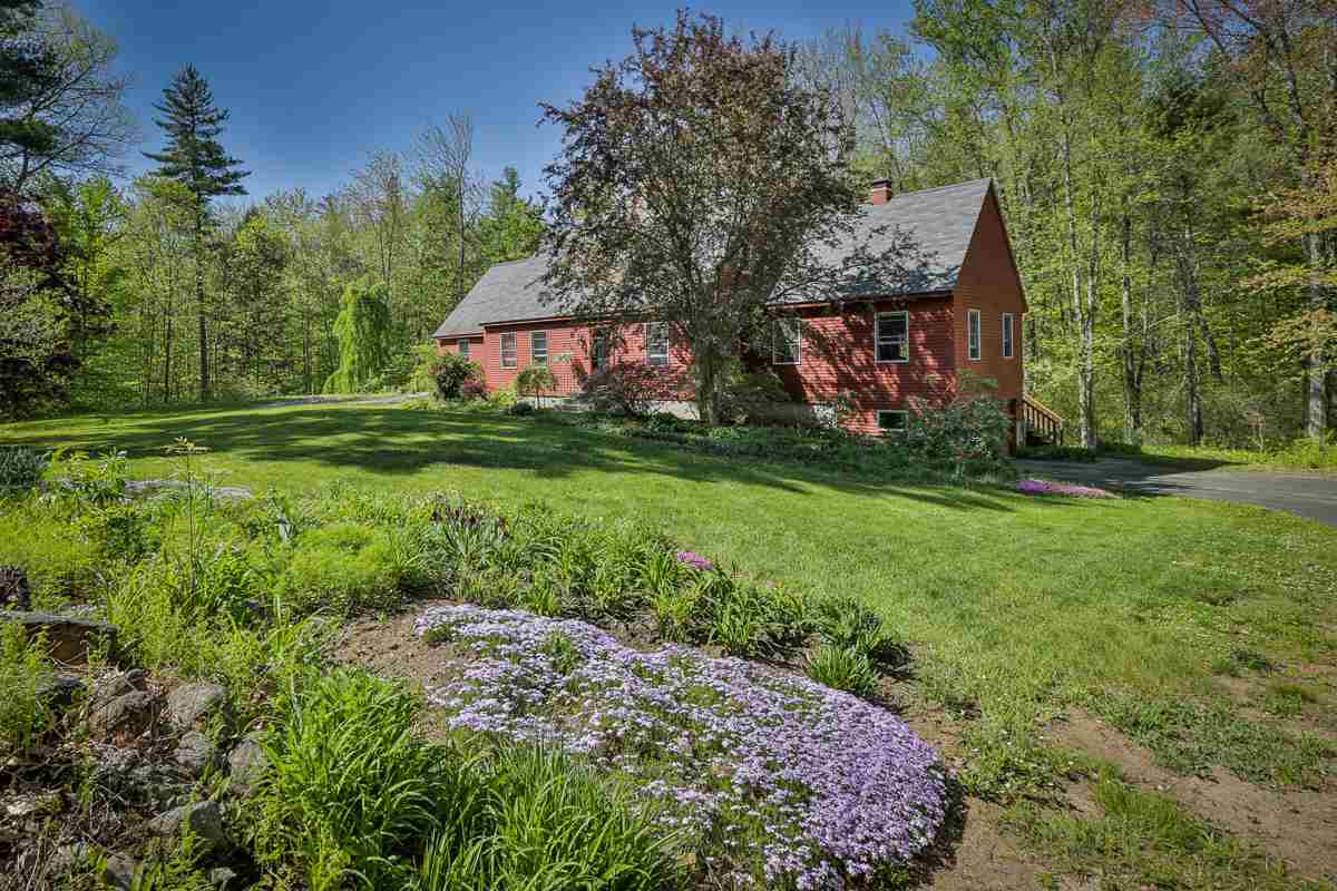 39 Wilson Hill Road New Boston, NH 03070 - Photo 2 of 38