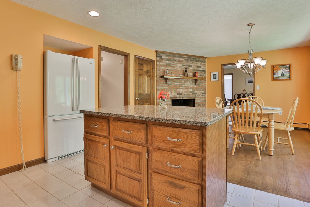 39 Wilson Hill Road New Boston, NH 03070 - Photo 15 of 38