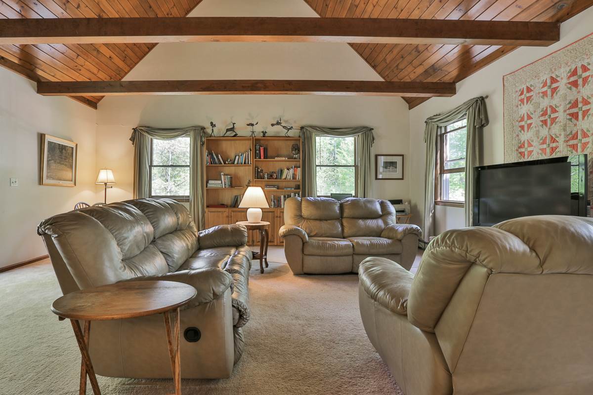 39 Wilson Hill Road New Boston, NH 03070 - Photo 18 of 38