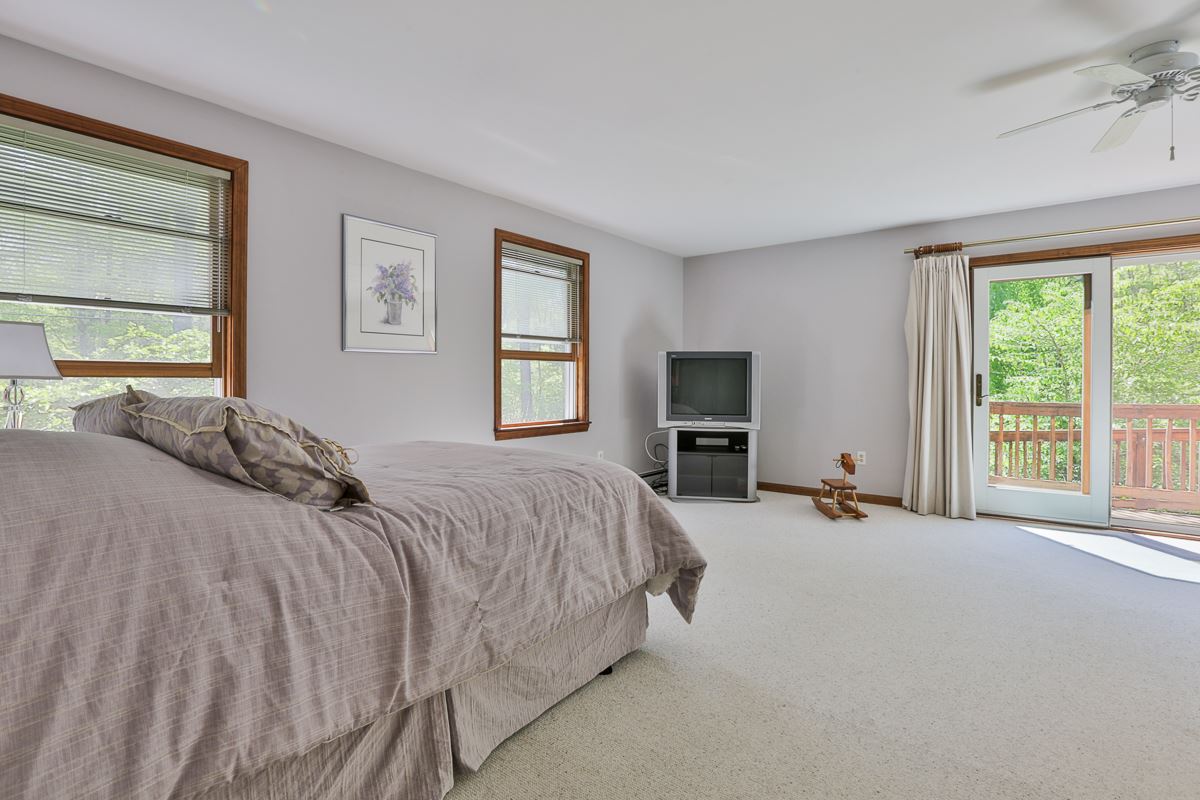 39 Wilson Hill Road New Boston, NH 03070 - Photo 28 of 38