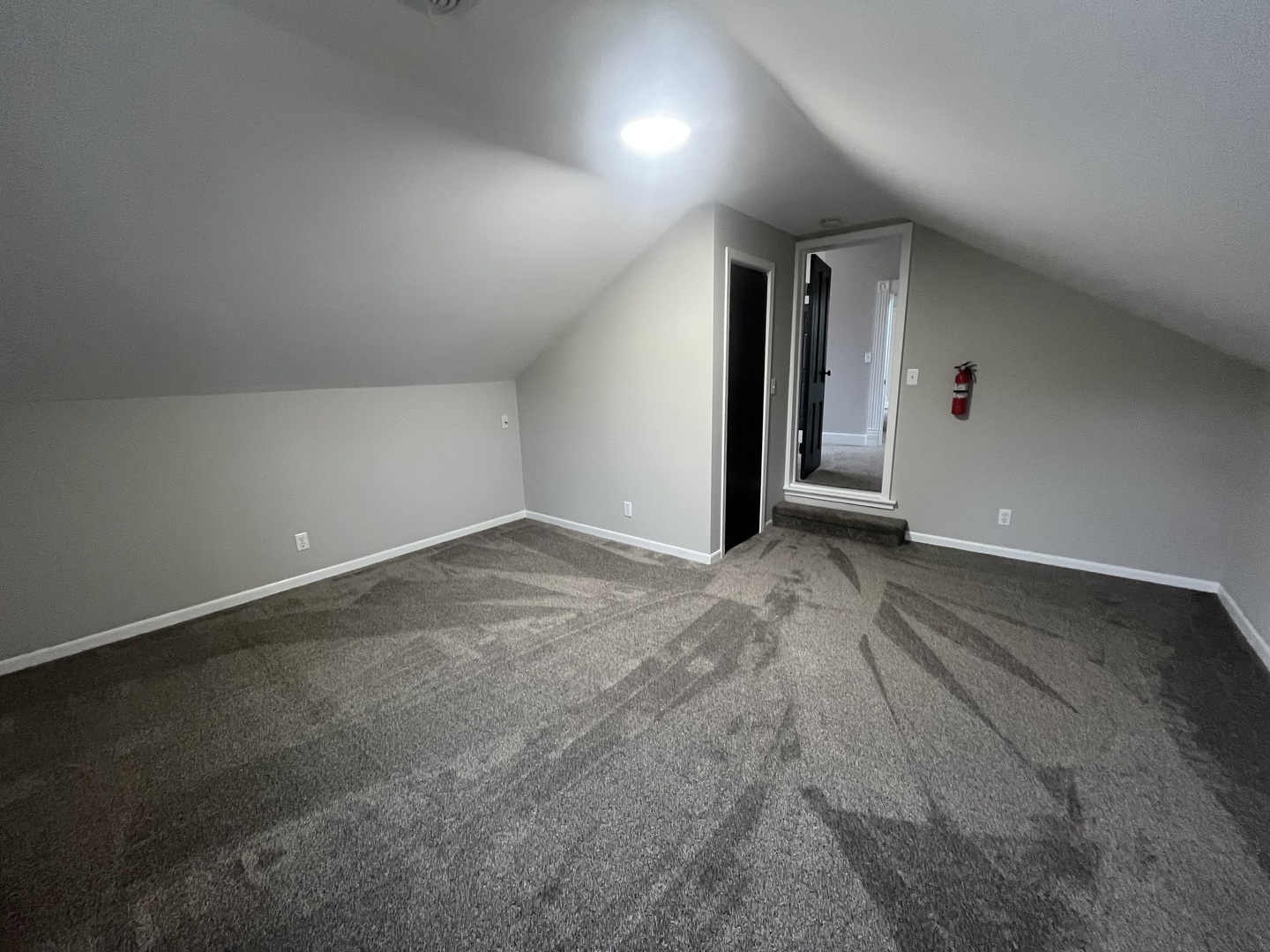 125 South Main Street Clifton, IL 60927 - Photo 16 of 30 an empty room with an entryway