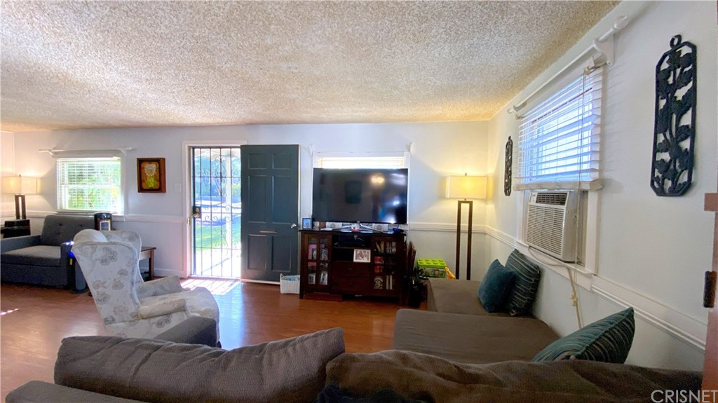 3779 Stoddard Avenue Riverside, CA 92501 - Photo 6 of 22
