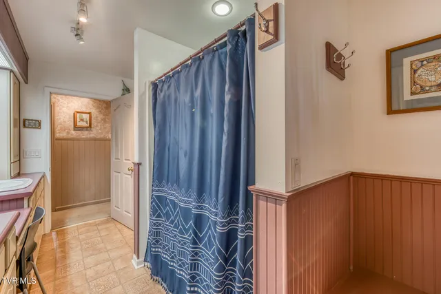 $640,000 | 16 Chaucer Court, Gray, TN 37615