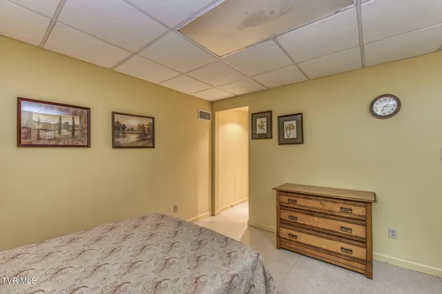 $640,000 | 16 Chaucer Court, Gray, TN 37615