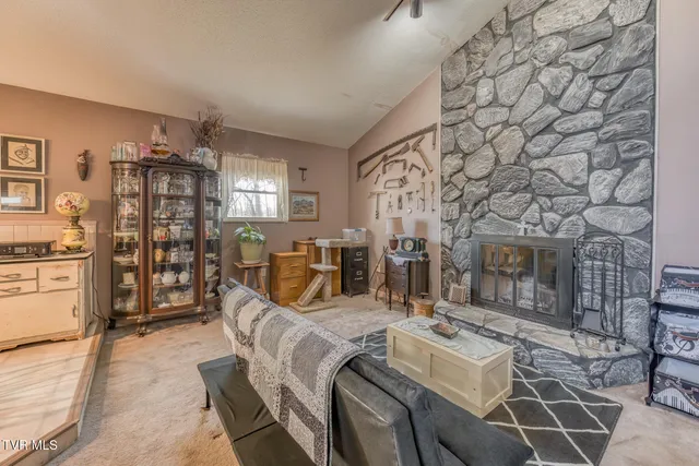 $640,000 | 16 Chaucer Court, Gray, TN 37615