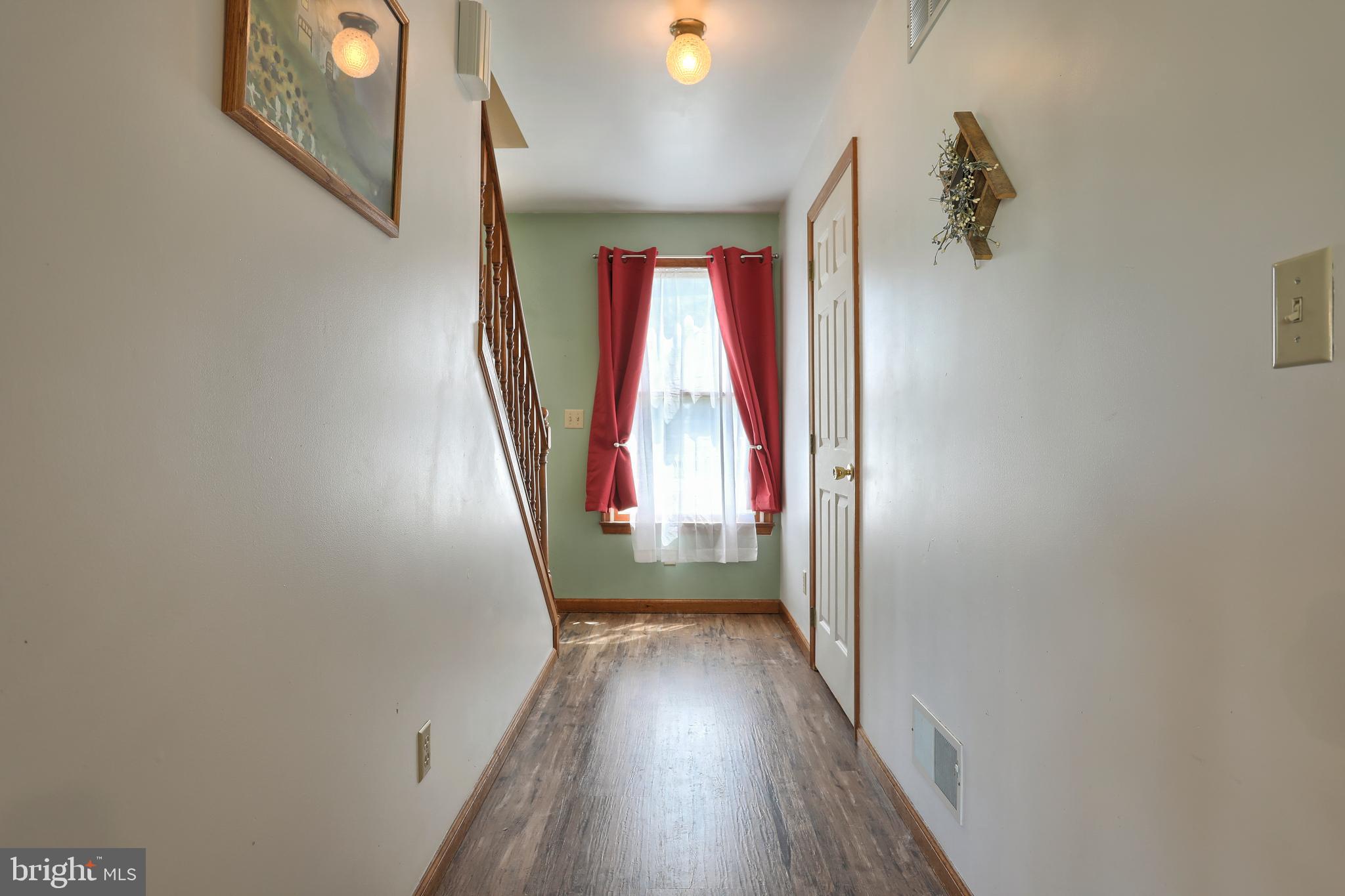 403 East Rosebud Road Myerstown, PA 17067 - Photo 7 of 33 Gallery Image 7