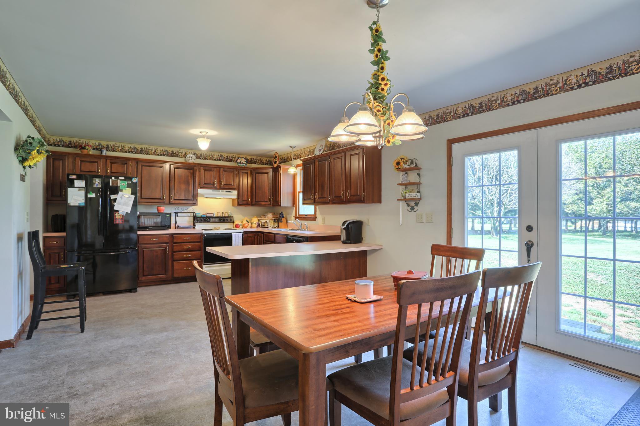 403 East Rosebud Road Myerstown, PA 17067 - Photo 8 of 33 Gallery Image 8